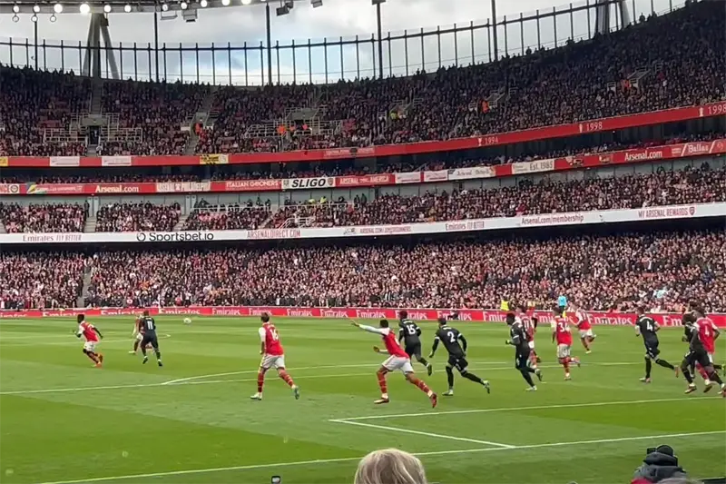 Two London clubs, two stadiums, one Premier League weekend